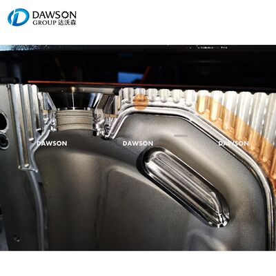 Waterverbruik 80 LMIN Extrusie Blaasgietmachine Schimmelplaat Grootte 320 MM Ideaal voor de productie van 0-5L olieflessen